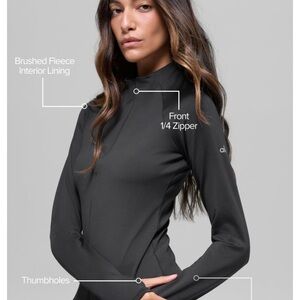 Alo Women’s Black Long Sleeve 1/4 zip Airlift winter warm top - L - NWOT